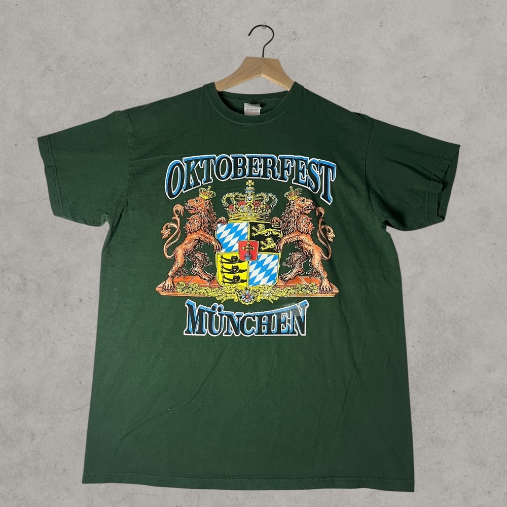 Gildan Oktoberfest Munchen Graphic T-Shirt Mens Large Green Lion Crest Tee
